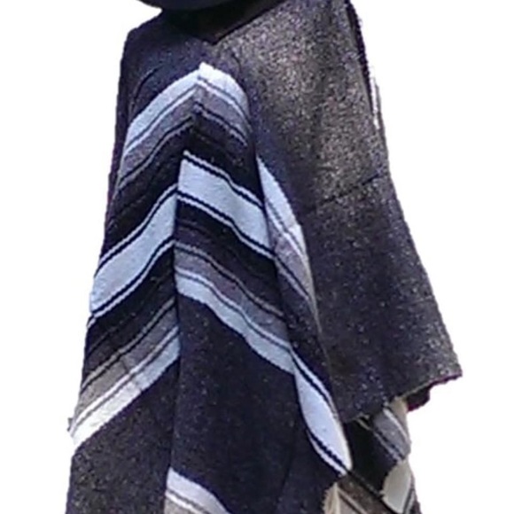 MOLINA PONCHO- Clint Eastwood Style MEASURES 78” X 48” UNFOLD - Picture 2 of 12